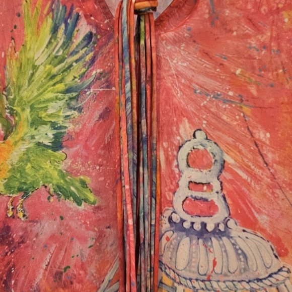 Bird print top. Wear art. Flat friendly! - Picture 8 of 10